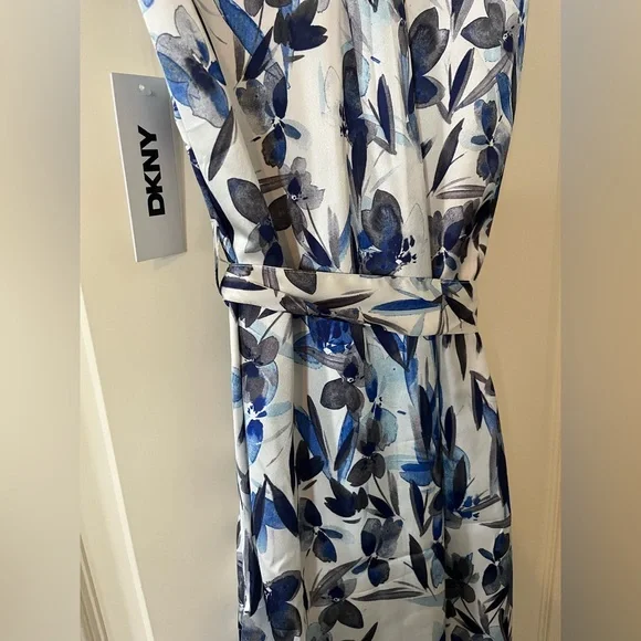 DKNY Floral Blue and White Belted Sleeveless Dress Women’s Size 2 - Picture 3 of 14